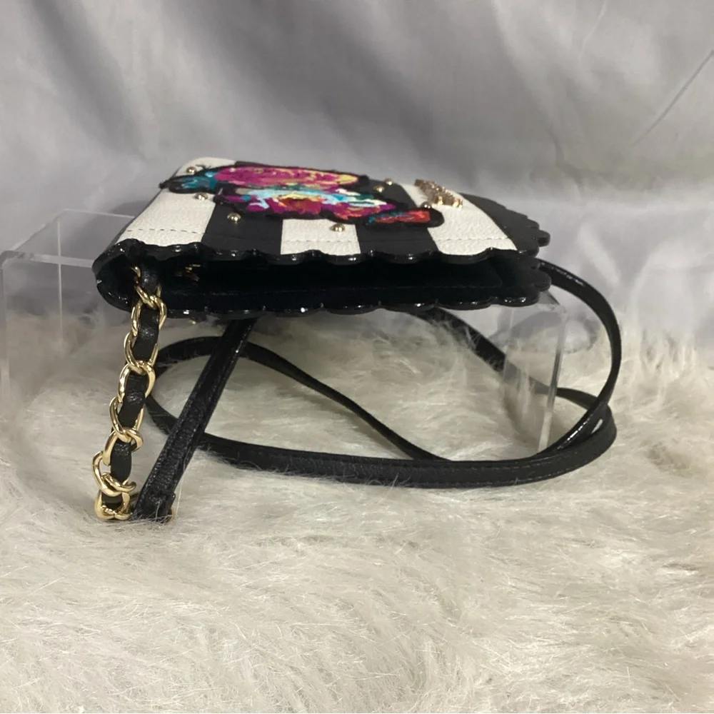 Betsey Johnson Black White Striped Floral Appliqué Crossbody Wallet Bag Vegan
